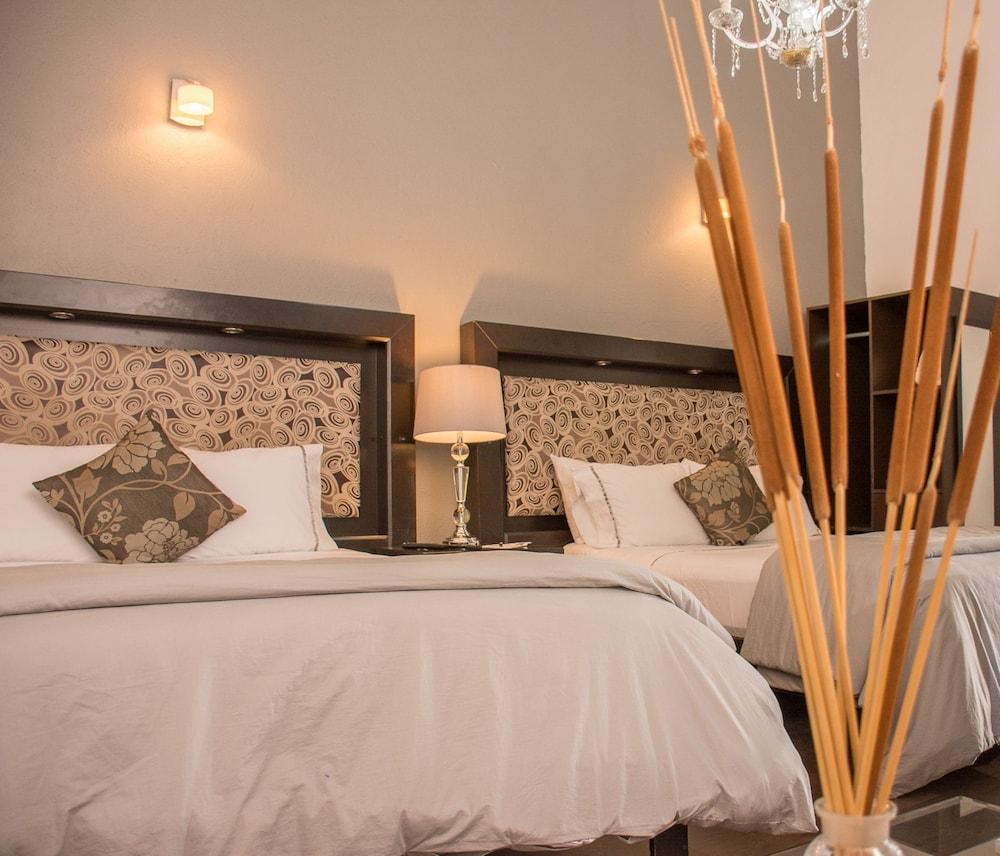 M Hoteles Concepto Морелія Екстер'єр фото