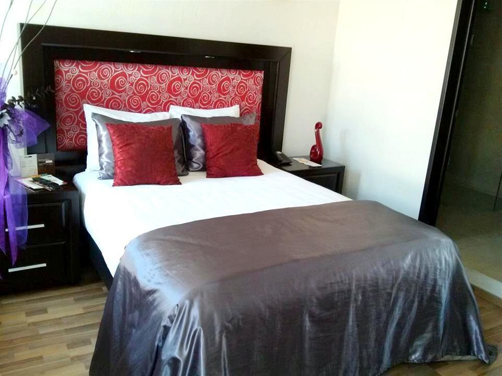 M Hoteles Concepto Морелія Екстер'єр фото